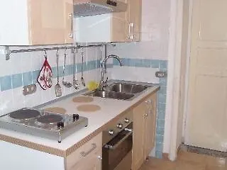 ゲストハウス Amedeo