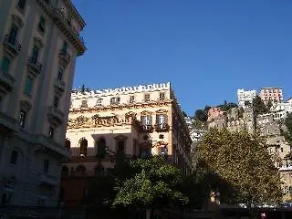 Amedeo ゲストハウス ナポリ